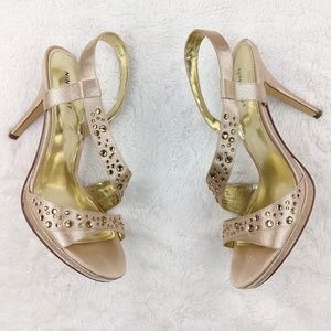 HP!!! Nine West Golden Rhinestone Sandals heels